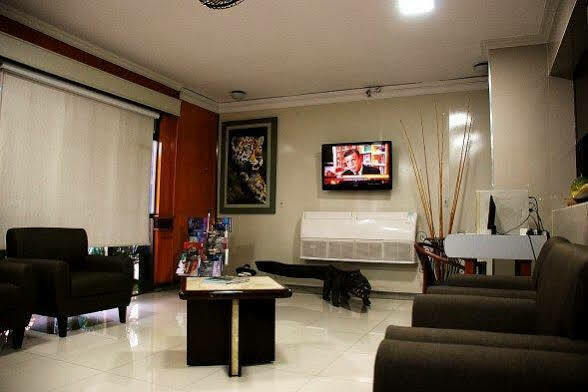 Santa Mônica Palace Hotel Corumbá Esterno foto